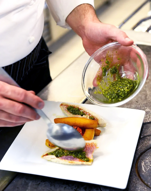 Jean-Baptiste Alazard en cuisine